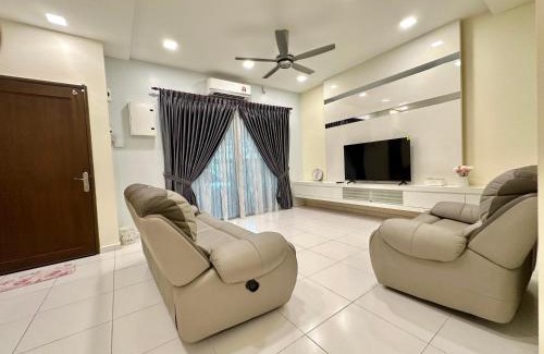 Ipoh House | Botani Luxury Homestay