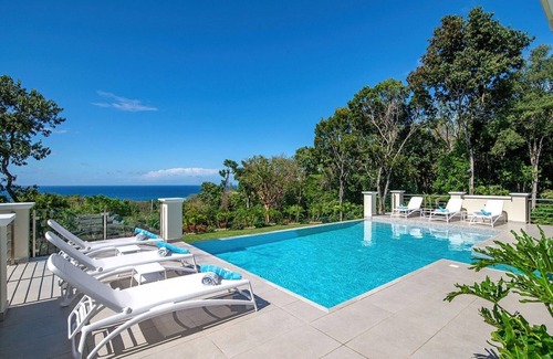 Montego Bay Villa | Bougain Villa - contemporary 6 bedroom home in Spring Farm, Jamaica