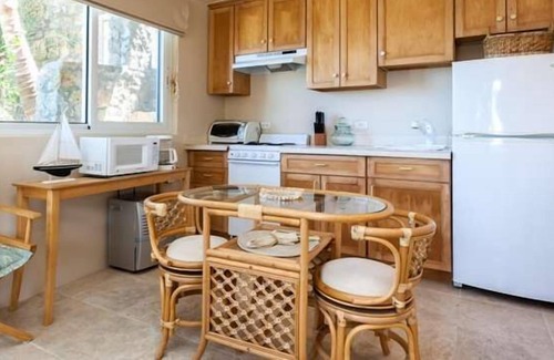 Dawn Beach Estates Villa | Bougainvillea (5/6 Rooms)