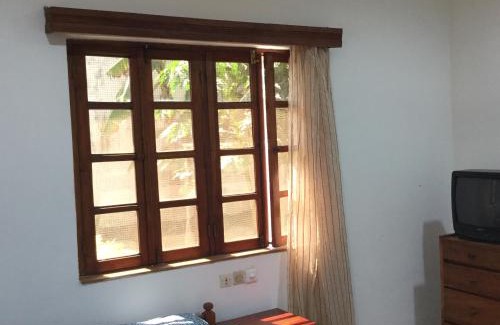 Lome House | Bougainvilliers