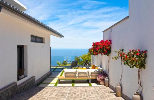 Icod de los Vinos Villa | Bouganville House - Elegant & Peaceful Getaway