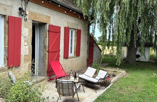 Neuvy House | Bourbonnaise house ideally located and quiet.