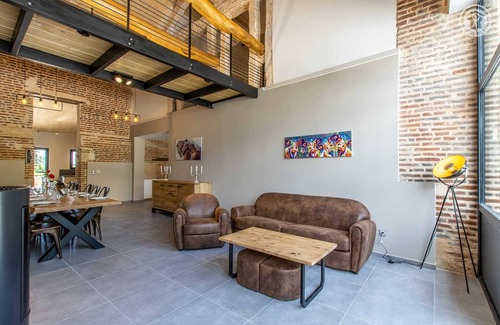 Charette House | Bourgogne Détente - "Loft de Varennes"