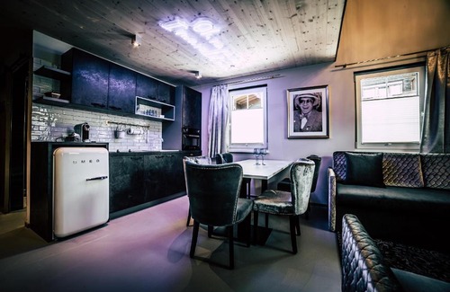 Soell Apartment | Boutique Apartments OLD SCHOOL