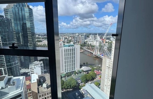 Brisbane Central Business District Apartment | Boutique Brisbane City Apartment with free Parking