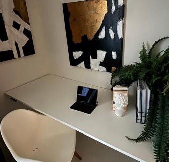 Quinns Rocks Apartment | Boutique Coastal Retreat for Couples or Singles