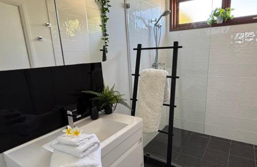 Quinns Rocks Apartment | Boutique Coastal Retreat for Couples or Singles