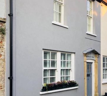 Wells House | Boutique cottage central Wells