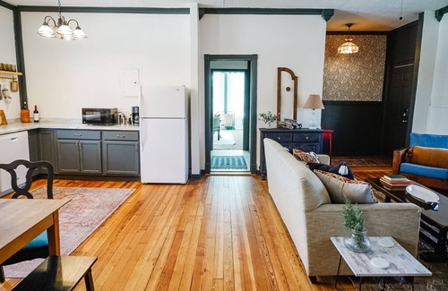 Clarksville Apartment | Boutique Guest Stay in Downtown Clarksville