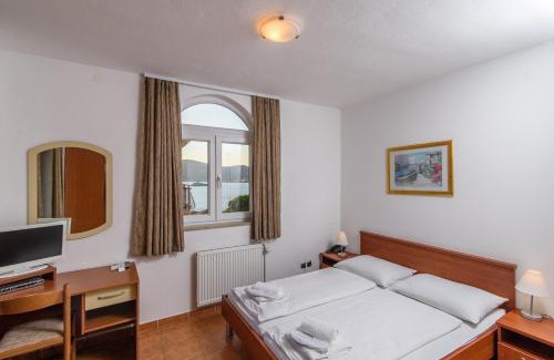 Okrug Gornji Bed & Breakfast | Boutique Hotel B&B Villa Paula