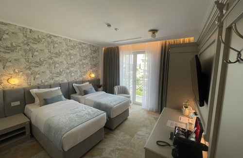 Bals Hotel | Boutique Hotel Bals
