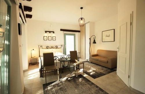 Kozana House | Boutique Hotel Dvor