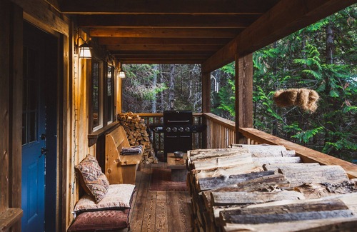 Ymir Cabin | Boutique Mountain Lodge - 4 Luxury Cabins, 20 km South of Nelson