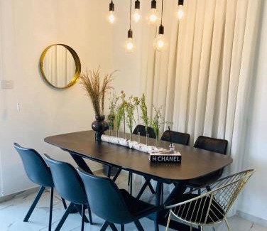 Rehovot Apartment | Boutique Penthouse by Weizmann - פנטהאוס בוטיק