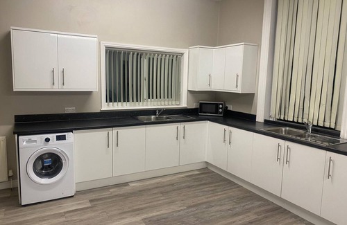 Wakefield House | Boutique Room in Wakefield City Center