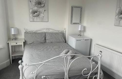 New Ferry House | Boutique Rooms