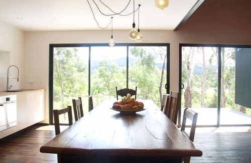 Huonville House | Boutique stay in old farm shed