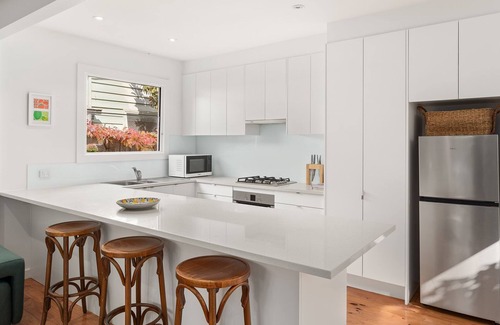 Hawthorn House | BOUTIQUE STAYS - Alkira House