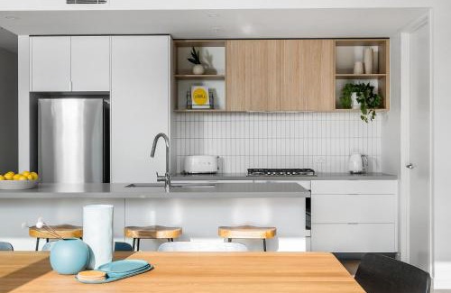 Glen Iris Apartment | Boutique Stays - Axel Apartments 203 The Bonfield