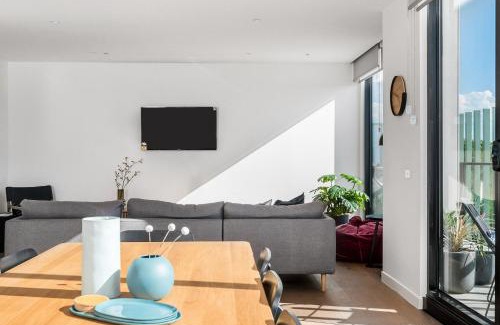 Glen Iris Apartment | Boutique Stays - Axel Apartments 203 The Bonfield