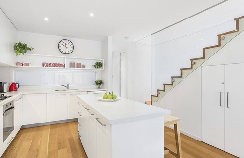 Port Melbourne House | BOUTIQUE STAYS - Port Haven