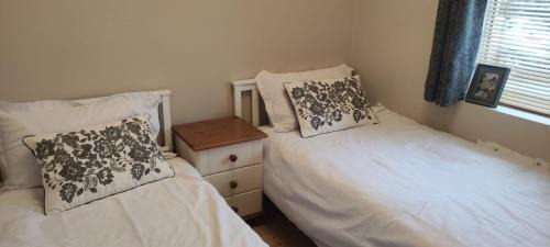 Margam House | Bow Cottage