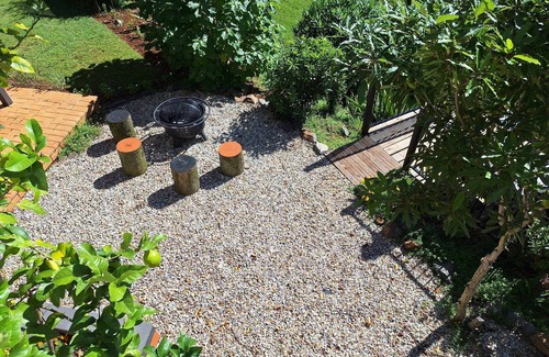 Beechmont Apartment | Bowerbird Cottage Studio Apartment - Binna Burra Bushwalks & Tea House nearby