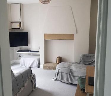 Ainley Top House | Bowie's Abode