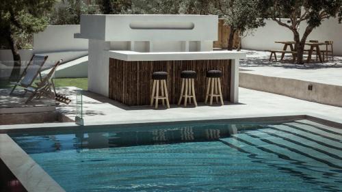 Amoudi Villa | Bozonos Slow Living Villa - Seaside Simplicity
