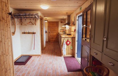Brosarp Apartment | Brösarp Källagården Lilla Gårdslägenheten