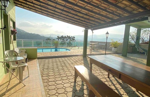 Miguel Pereira House | Suite 1 Miguel Pereira -1.1 km from city center