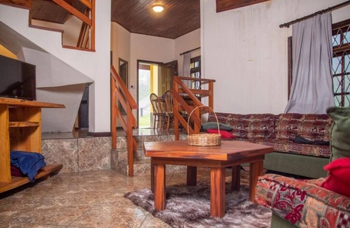 Alto do Capivari Cottage | Casa Espetacular em Campos do Jordão com Lareira e Wi-fi- Próxima do Capivari