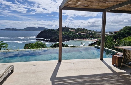 Albatroz House | AMAZING HOUSE WONDERFUL SEA VIEW 4 suites/8 people/gourmet/pool.