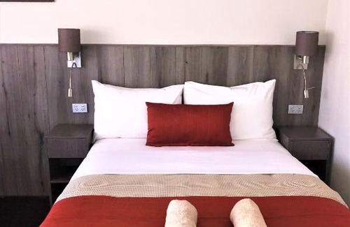 Cootamundra Hotel | Bradman Motor Inn
