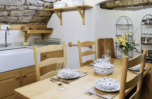 Braidwood Cottage | Braidwood Castle - UK10672