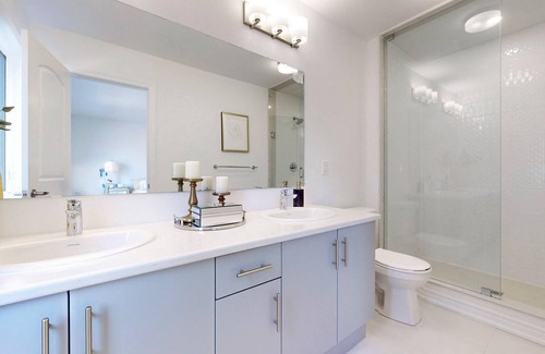 Stouffville House | Brand new townhome in 1800 sqft. With fully furnished 3 bedrooms 3 washrooms.