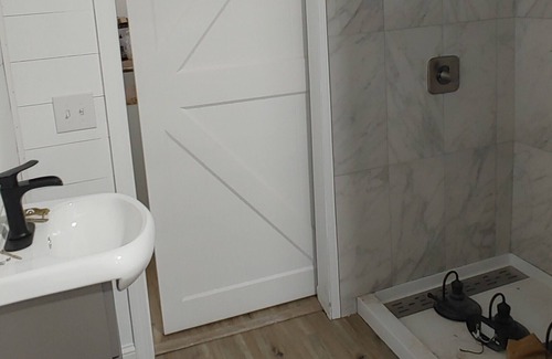 Pawcatuck Apartment | Brand New 1 Bedroom, close to Casinos, Beaches, Mystic, and Westerly.