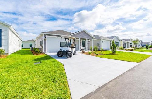 Okahumpka House | Brand New 2-2 Villa with Golf Cart