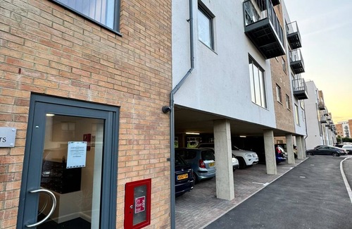 Luton Apartment | Brand New 2 Bed, 2 Bath Apartment in Luton 27