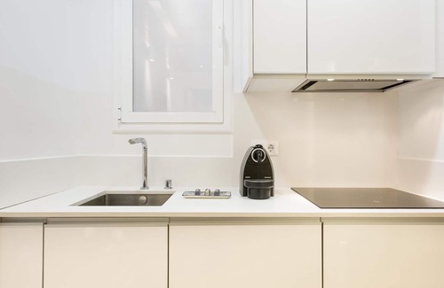 El Poble-sec Apartment | Brand New 2 Bedroom Apartment In Trendy Poble Sec, 10 Minutes From Ramblas
