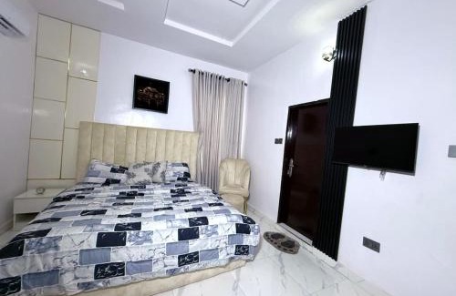 Surulere Apartment | Brand new 2 bedroom apartment in Surulere