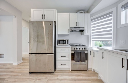 Stinson Apartment | Brand New 2 Bedroom in Hamilton