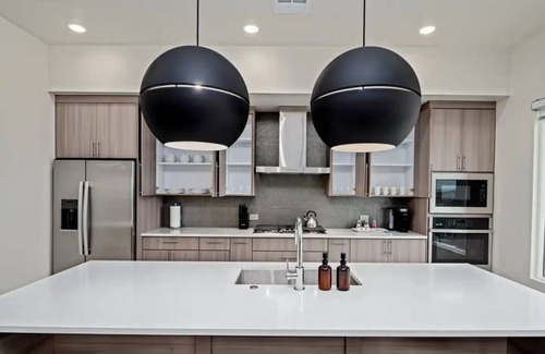 Chamberino House | Brand New 2024 Home! The Enchanted Escapenn
