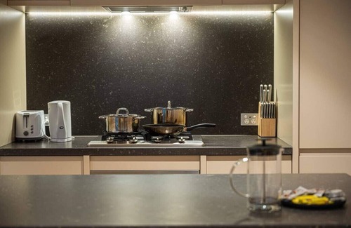 Macquarie Park Apartment | Brand new 2BD Modern Apt near MQ shopping centre
