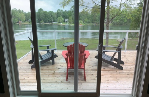 Washago Cottage | Brand new, 4 bedroom all-season cottage on Green River.