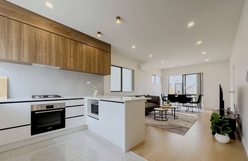 Papakura House | Brand New 4 Bedroom Retreat in South Auckland