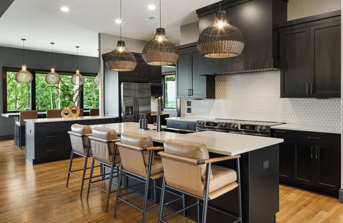 Tuxedo House | Brand new 5-Bedroom modern mountaintop home in Hendersonville, NC area