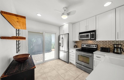 Sandestin House | Brand New 6 Seat Golf Cart ~ Beach, Golf, Tennis, Shops, and Dining