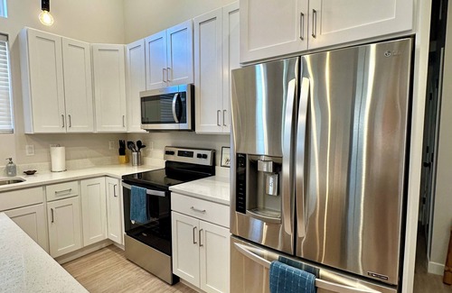 Page House | BRAND NEW Antelope Canyon Clubhouse Retreat; Minutes to Lake Powell!