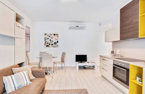 Cernobbio Apartment | Brand new apartment located in Cernobbio, a charming town on the shores of Lake Como! The area is elegant and residential, with 3 big supermarkets nearby, as well as pharmacies, bars and restaurants! Bus stop heading to Como and Menaggio at 550m from the